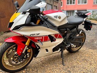 2022 Yamaha YZF-R7, белый, 750000 рублей, вид 3