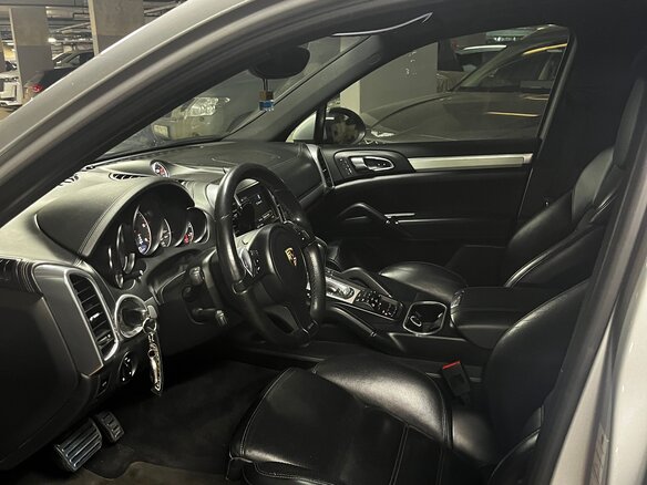 2013 Porsche Cayenne Diesel II (958), серый, 3500000 рублей - вид 7