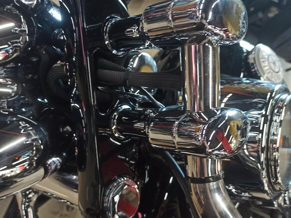 2010 Harley-Davidson Fat Bob, чёрный, 800000 рублей - вид 21
