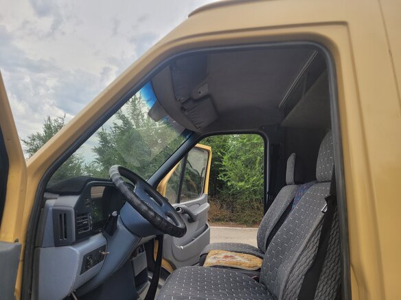 1998 Mercedes-Benz Sprinter, жёлтый, 950000 рублей - вид 6