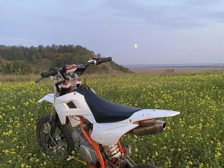2022 Kayo Basic TT125, белый, 70000 рублей, вид 2
