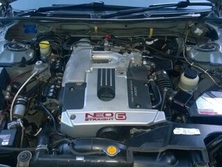 1998 Nissan Laurel VIII (C35), серебристый, 860000 рублей, вид 4