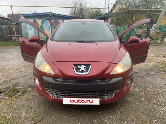 2008 Peugeot 308 I, красный, 380000 рублей - вид 5