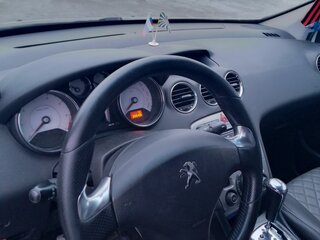 2014 Peugeot 408 I, белый, 550000 рублей, вид 3