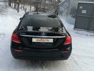 2017 Mercedes-Benz E-Класс 200 V (W213, S213, C238), чёрный, 2100000 рублей, вид 2