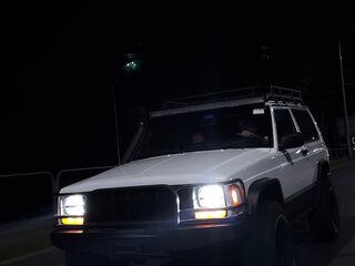 1998 Jeep Cherokee II (XJ) Рестайлинг, белый, 999000 рублей, вид 3