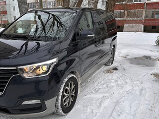 2020 Hyundai H-1 II Рестайлинг 2, синий, 3250000 рублей, вид 1