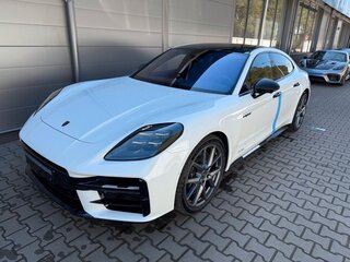 2025 Porsche Panamera Turbo E-Hybrid III, белый, 29987000 рублей, вид 1