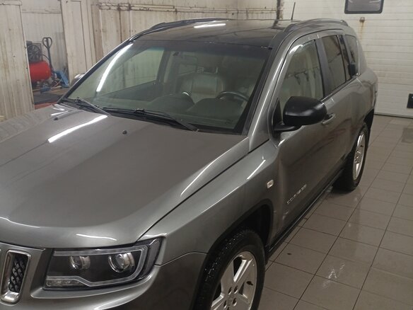 2012 Jeep Compass I Рестайлинг, серый, 1100000 рублей - вид 1