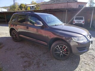 2007 Volkswagen Touareg I Рестайлинг, серый, 1249000 рублей, вид 3