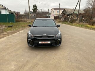 2017 Kia Rio IV, чёрный, 1350000 рублей, вид 1