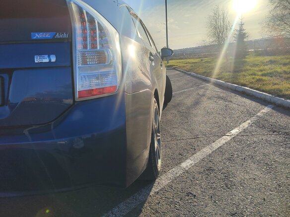 2010 Toyota Prius III (XW30), синий, 1200000 рублей - вид 17