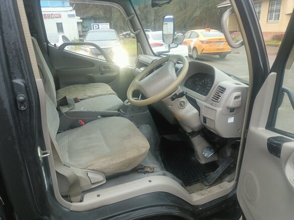 2003 Toyota Dyna, чёрный, 1000000 рублей - вид 6