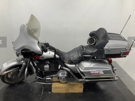 2003 Harley-Davidson Electra Glide, серебристый, 480000 рублей, вид 2