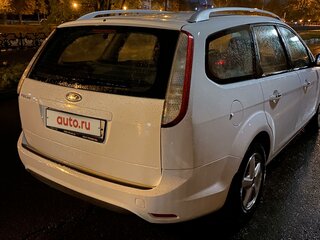 2010 Ford Focus II Рестайлинг, белый, 670000 рублей, вид 4