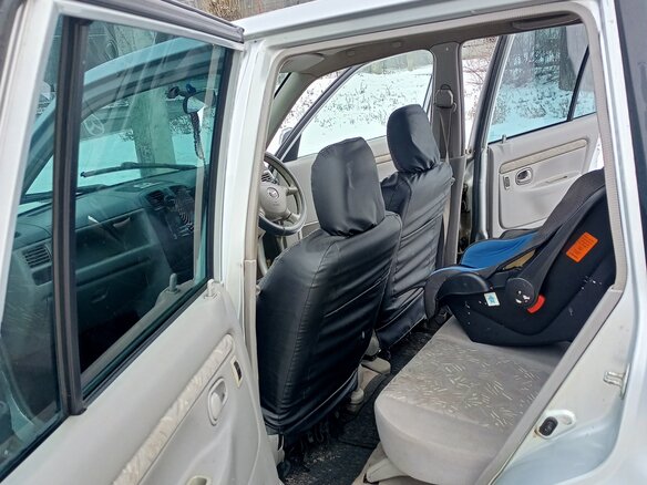 2000 Mazda Demio I (DW), серый, 365000 рублей - вид 17