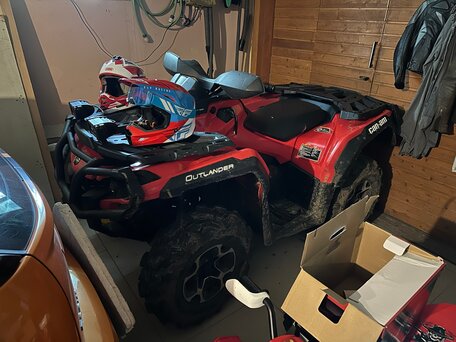 2013 BRP Can-Am Outlander 500, красный, 900000 рублей, вид 4