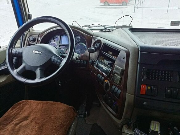 2006 DAF XF 105, синий, 3500000 рублей - вид 31
