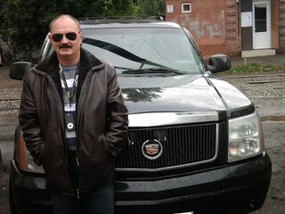 2001 Cadillac Escalade II, чёрный, 950000 рублей, вид 3