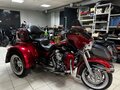 2011 Harley-Davidson Tri Glide, красный, 2700000 рублей - вид 2