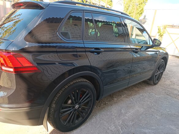 2019 Volkswagen Tiguan II, чёрный, 2650000 рублей - вид 10