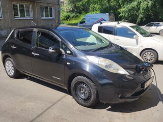 2011 Nissan Leaf I (ZE0/AZE0), чёрный, 1200000 рублей, вид 1