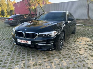 2018 BMW 5 серии 520i VII (G30/G31/G38), чёрный, 2400000 рублей, вид 2