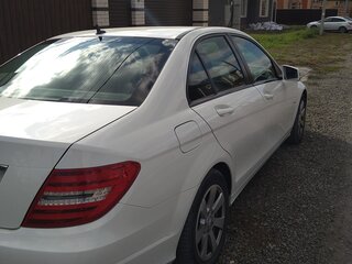 2011 Mercedes-Benz C-Класс 180 BlueEFFICIENCY III (W204) Рестайлинг, белый, 2499000 рублей, вид 4