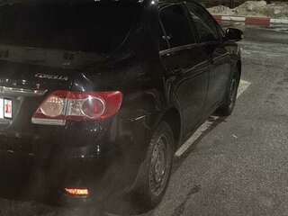 2013 Toyota Corolla X (E140, E150) Рестайлинг, чёрный, 920000 рублей, вид 4