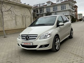 2010 Mercedes-Benz B-Класс 200 I (W245) Рестайлинг, белый, 1350000 рублей, вид 3