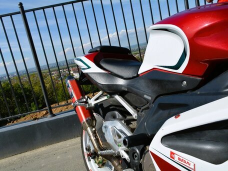 2004 Aprilia RSV1000 R, красный, 549000 рублей, вид 4