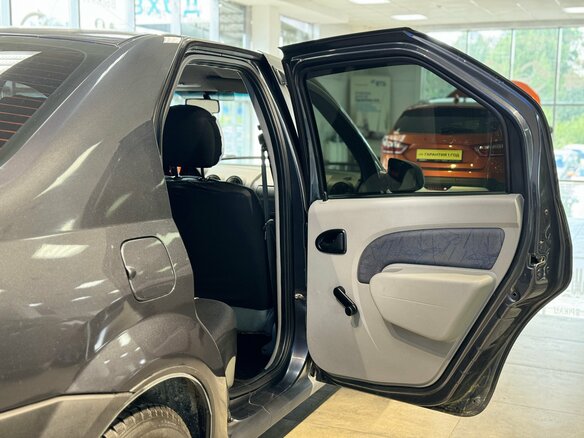 2006 Renault Logan I, чёрный - вид 12