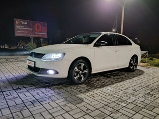 2013 Volkswagen Jetta VI, белый, 1240000 рублей, вид 2