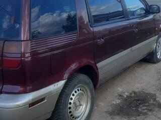 1994 Mitsubishi Space Wagon II, пурпурный, 210000 рублей, вид 3