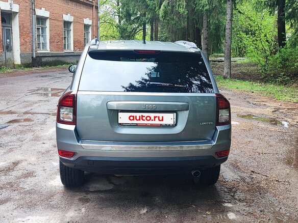 2011 Jeep Compass I Рестайлинг, серый, 1100000 рублей - вид 2