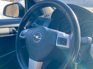 2010 Opel Astra H Рестайлинг, серый, 490000 рублей, вид 4