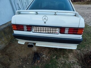 1989 Mercedes-Benz 190 (W201), белый, 111000 рублей, вид 3