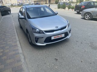 2019 Kia Rio IV, серебристый, 1780000 рублей, вид 4
