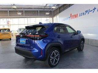 2022 Toyota Yaris Cross I, синий, 1420000 рублей, вид 4