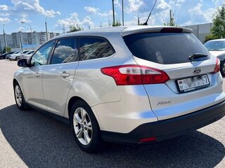 2014 Ford Focus III, серебристый, 840558 рублей, вид 4
