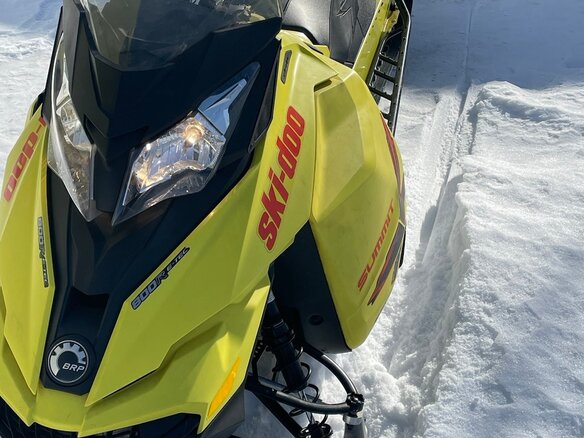 2014 BRP Ski-Doo Summit 800, жёлтый, 1300000 рублей - вид 1