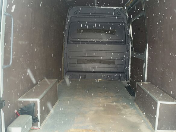 2015 Mercedes-Benz Sprinter, серебристый, 3000000 рублей - вид 18
