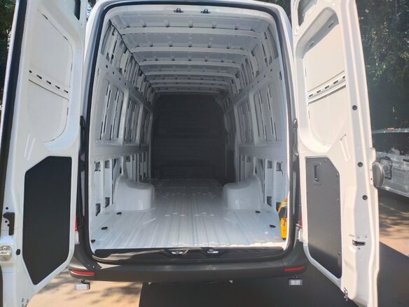 2021 Mercedes-Benz Sprinter, белый, 9000000 рублей - вид 3
