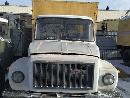 2001 ГАЗ 3307, белый, 235000 рублей, вид 1