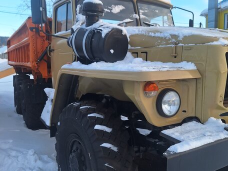 1994 Урал 5557, бежевый, 2100000 рублей, вид 2