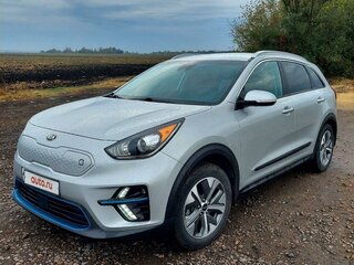 2019 Kia Niro I Рестайлинг, серебристый, 2750000 рублей, вид 2