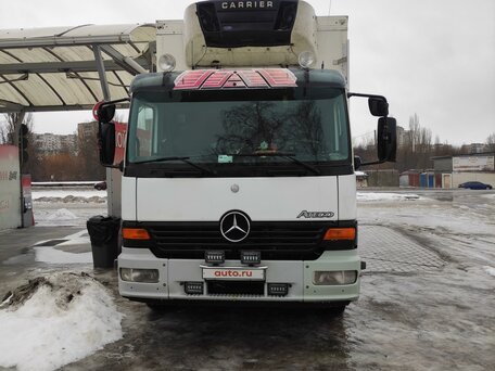 2000 Mercedes-Benz Atego, белый, 2700000 рублей, вид 1