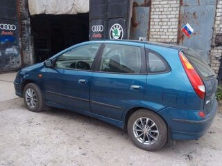 2001 Nissan Almera Tino I, синий, 380000 рублей, вид 4