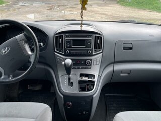 2016 Hyundai H-1 II Рестайлинг, белый, 2800000 рублей, вид 5