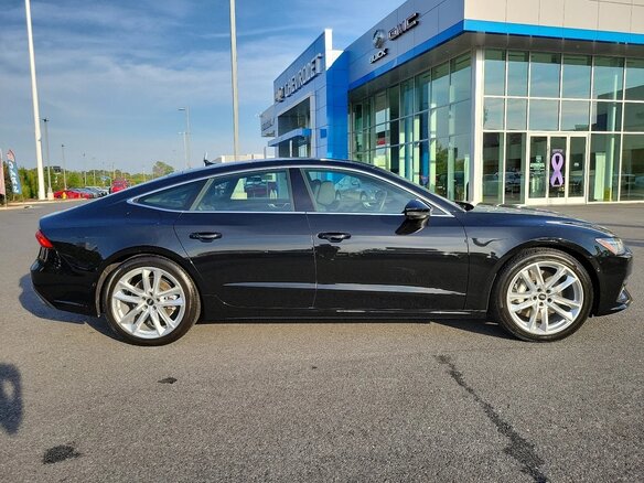 2025 Audi A7 55 TFSI II (4K), чёрный, 11726400 рублей - вид 4